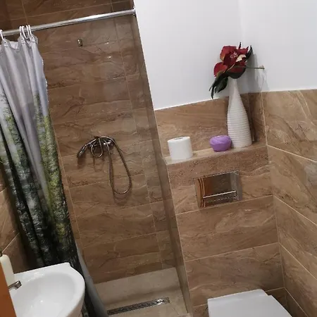 Nad Neonet Appartement