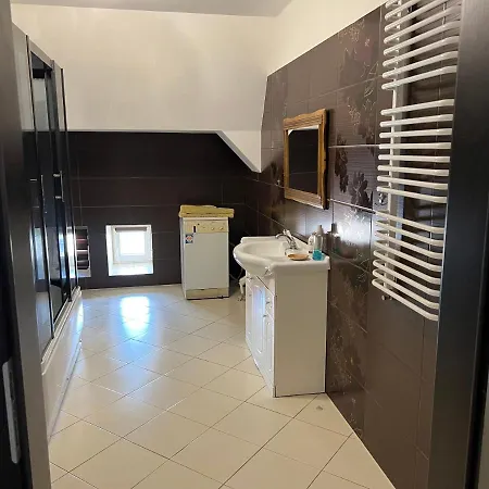 Appartement Nad Neonet